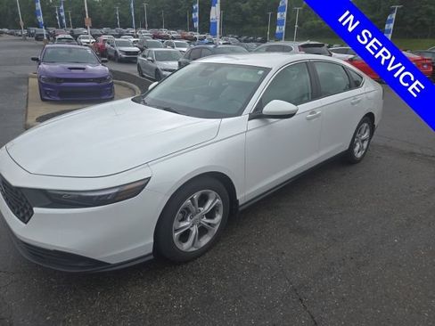 Used 2023 Honda Accord LX image 3