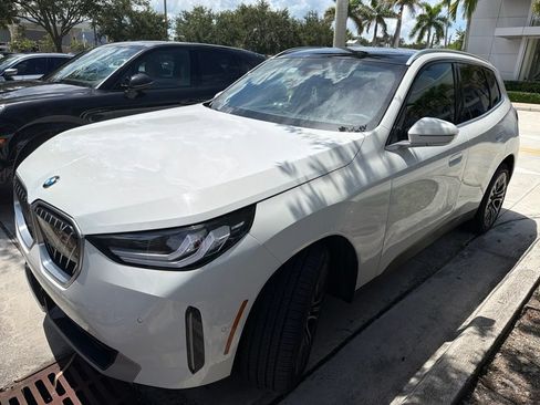 Used 2025 BMW X3 xDrive30i w/ Convenience Package AWD/4WD image 3