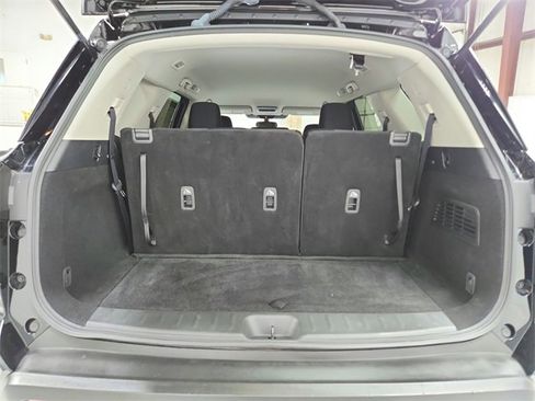 Used 2024 Nissan Pathfinder SV w/ Lighting Package (N92) image 42