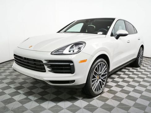 Certified 2023 Porsche Cayenne Coupe AWD/4WD image 1