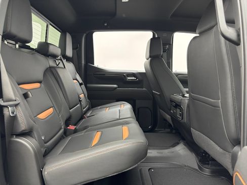 New 2026 GMC Sierra 1500 AT4 w/ AT4 Premium Package AWD/4WD image 38