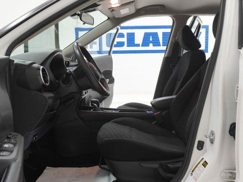 Used 2023 Nissan Kicks SV w/ Exterior Package FWD image 5