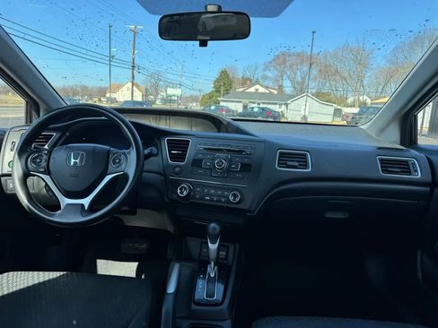Used 2014 Honda Civic LX image 9