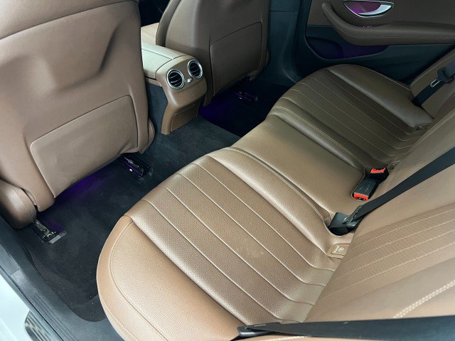 Used 2017 Mercedes-Benz E 300 4MATIC image 29