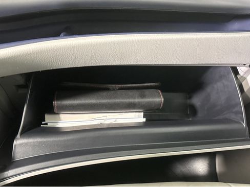 Used 2019 Toyota Highlander XLE image 37