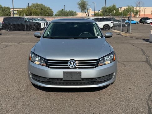 Used 2014 Volkswagen Passat 2.5 SE FWD image 2