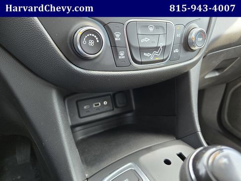 Used 2020 Chevrolet Equinox LT AWD/4WD image 10