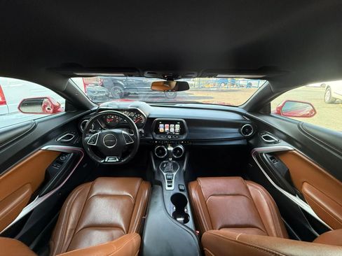 Used 2017 Chevrolet Camaro SS RWD image 36