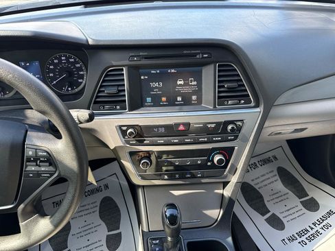 Used 2016 Hyundai Sonata SE FWD image 33