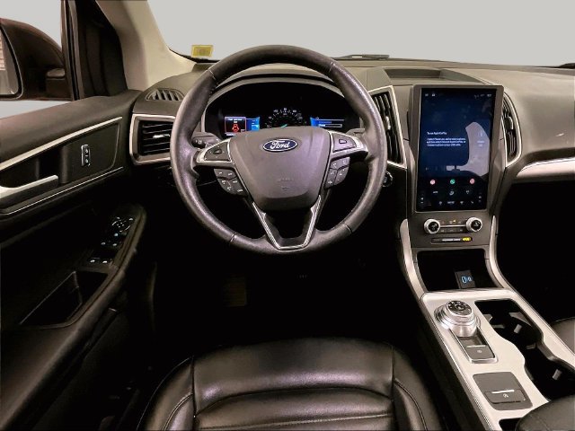 Used 2022 Ford Edge SEL w/ Class II Trailer Tow Package AWD/4WD image 5