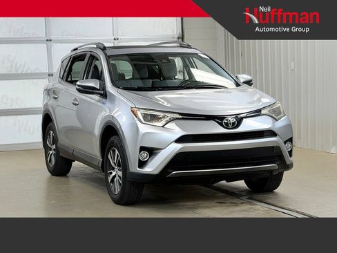 Used 2018 Toyota RAV4 XLE FWD image 1