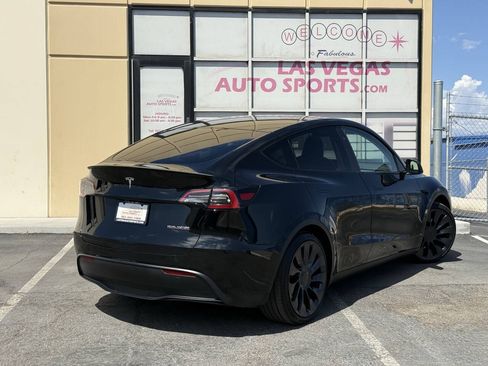 Used 2024 Tesla Model Y Performance AWD/4WD image 7