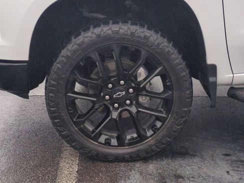 Used 2024 Chevrolet Silverado 1500 LT Trail Boss w/ LT Trail Boss Premium Package image 10