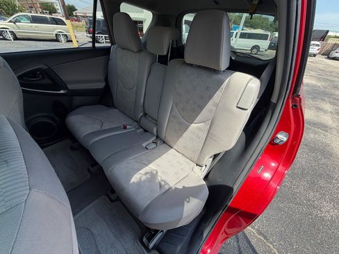 Used 2012 Toyota RAV4 FWD w/ Value Pkg image 12