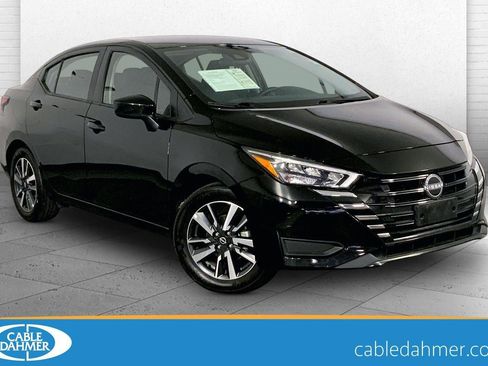Used 2025 Nissan Versa SV FWD image 1
