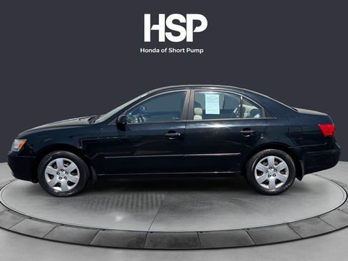 Used 2010 Hyundai Sonata GLS FWD image 2