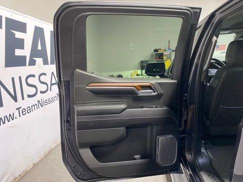 Used 2023 GMC Sierra 1500 Denali w/ Technology Package AWD/4WD image 16