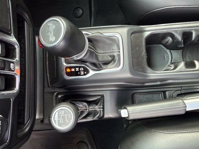 Used 2022 Jeep Wrangler Unlimited Sahara w/ Cold Weather Group AWD/4WD image 24