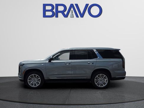 Used 2025 Cadillac Escalade Premium Luxury AWD/4WD image 6