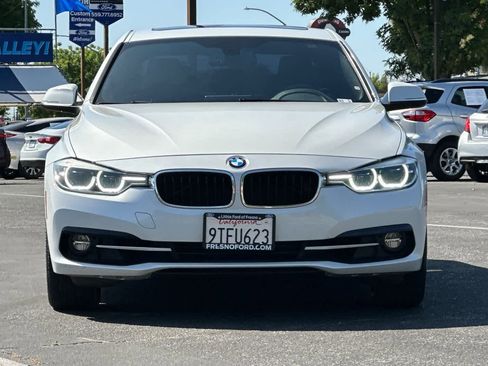 Used 2018 BMW 330i Sedan RWD image 10