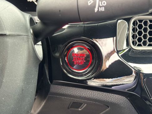 Certified 2025 Honda Civic Sport image 11
