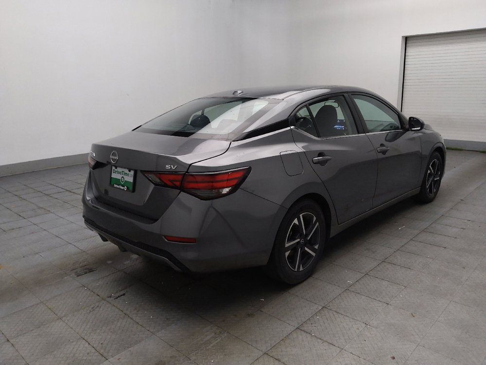 Used 2024 Nissan Sentra SV FWD image 9