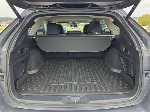 Used 2025 Subaru Outback Onyx Edition AWD/4WD image 25