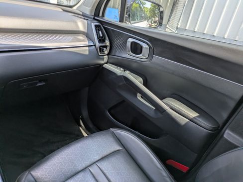 Certified 2023 Kia Sorento S FWD image 13