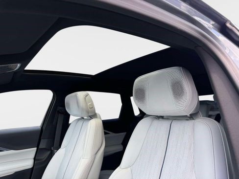 Certified 2023 Cadillac Lyriq 2WD image 19