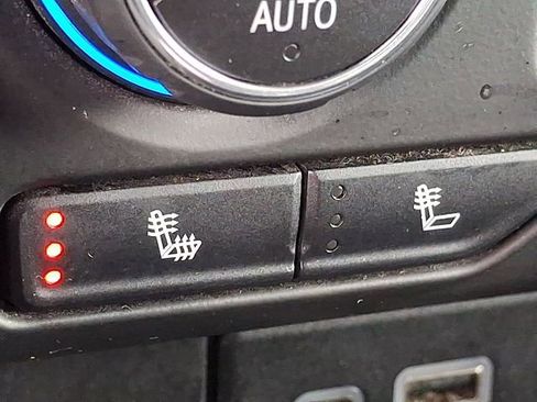 Used 2021 Chevrolet Suburban Z71 image 25