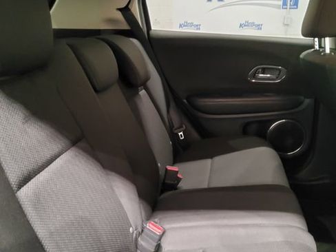 Used 2018 Honda HR-V EX image 18