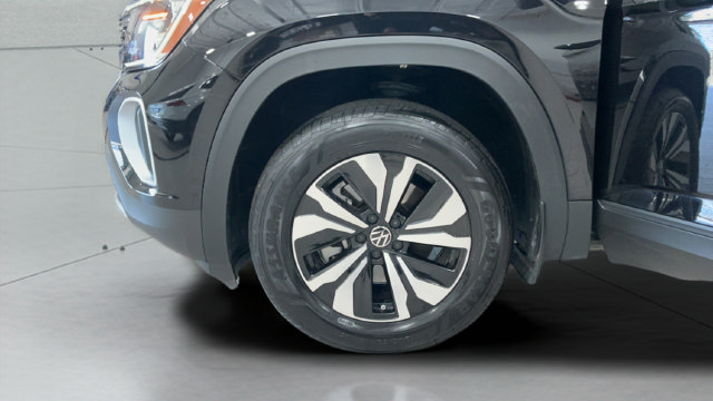 Certified 2025 Volkswagen Atlas SE AWD/4WD image 24