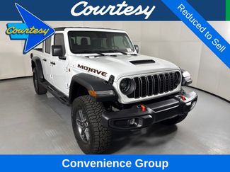 Used 2025 Jeep Gladiator Mojave w/ Safety Group AWD/4WD video 1