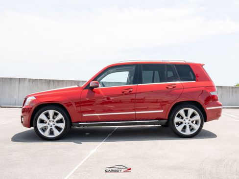 Used 2010 Mercedes-Benz GLK 350 4MATIC image 4