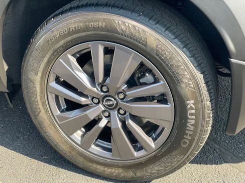 Certified 2023 Nissan Pathfinder SV w/ Black Appearance Package AWD/4WD image 32
