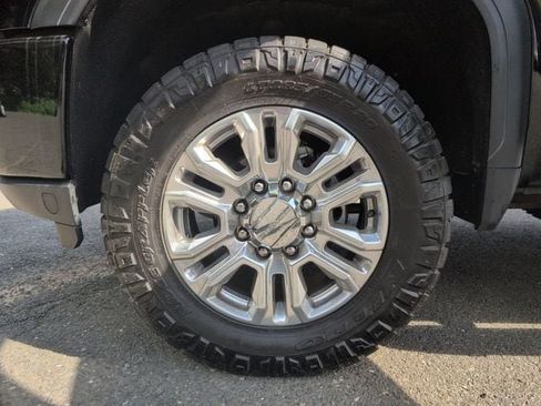 Used 2022 GMC Sierra 2500 Denali w/ Denali Ultimate Package AWD/4WD image 25
