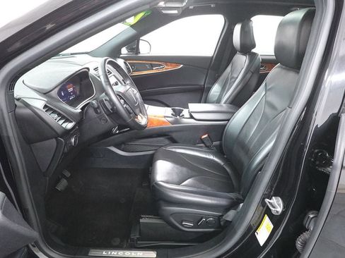 Used 2020 Lincoln Nautilus Reserve w/ Equipment Group 201A image 10