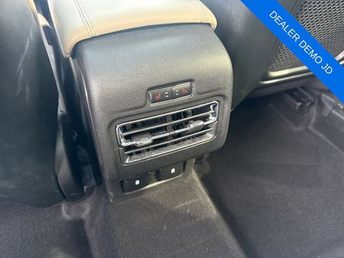 Used 2025 Lincoln Corsair Reserve w/ Equipment Group 202A AWD/4WD image 13