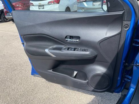 Used 2024 Nissan Kicks SV w/ Interior Electronics Package FWD image 38