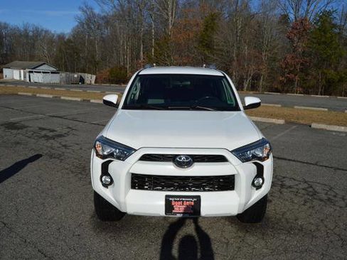 Used 2016 Toyota 4Runner 4WD image 9