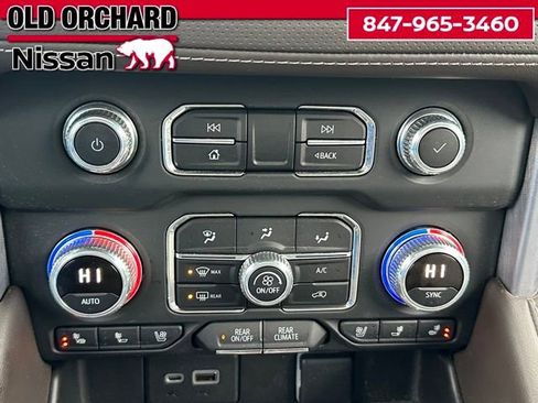 Used 2022 GMC Yukon SLT w/ SLT Luxury Package image 23