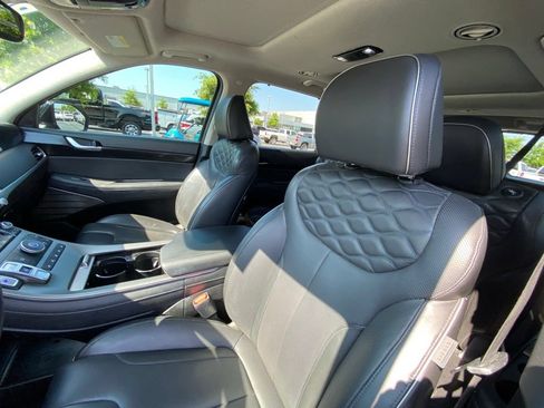 Used 2022 Hyundai Palisade Limited FWD image 22