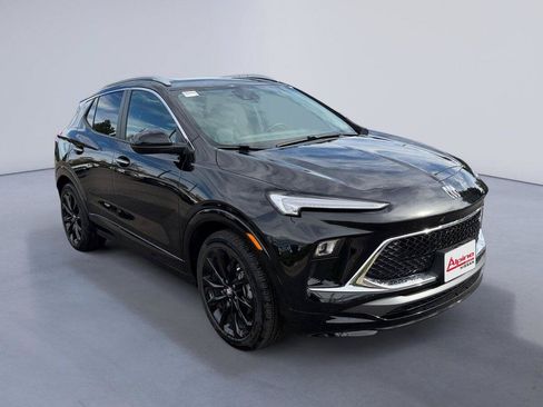 Used 2024 Buick Encore GX Sport Touring w/ Experience Buick Package FWD image 7