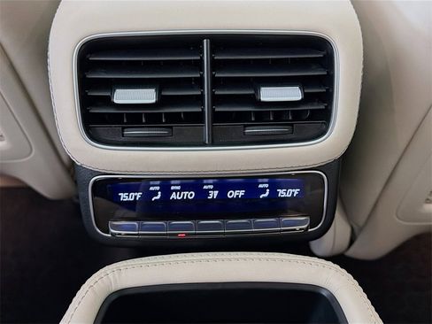 Used 2025 Mercedes-Benz GLS 63 AMG 4MATIC image 28