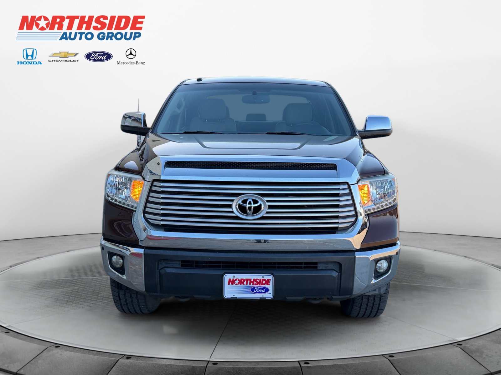 Used 2014 Toyota Tundra Limited w/ Limited Premium Package AWD/4WD image 2