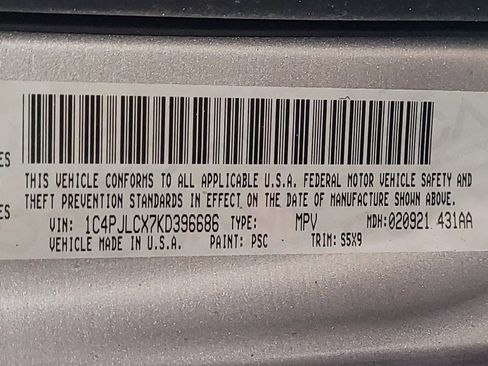 Used 2019 Jeep Cherokee Latitude w/ Popular Appearance Group FWD image 33