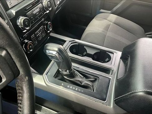 Used 2017 Ford F150 XLT w/ Equipment Group 302A Luxury AWD/4WD image 19