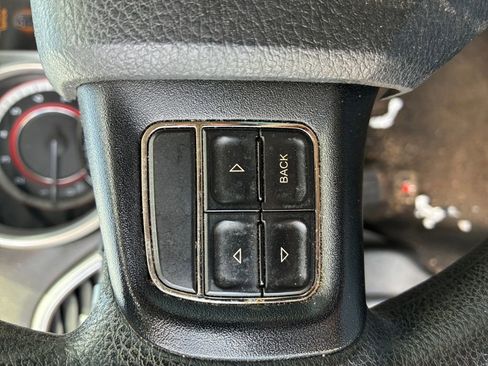 Used 2013 Dodge Journey SXT w/ Flexible Seating Group FWD image 23