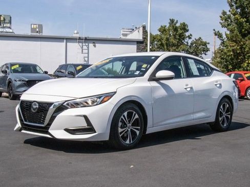 Used 2022 Nissan Sentra SV FWD image 3