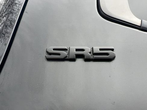 Used 2022 Toyota Tundra SR5 image 33